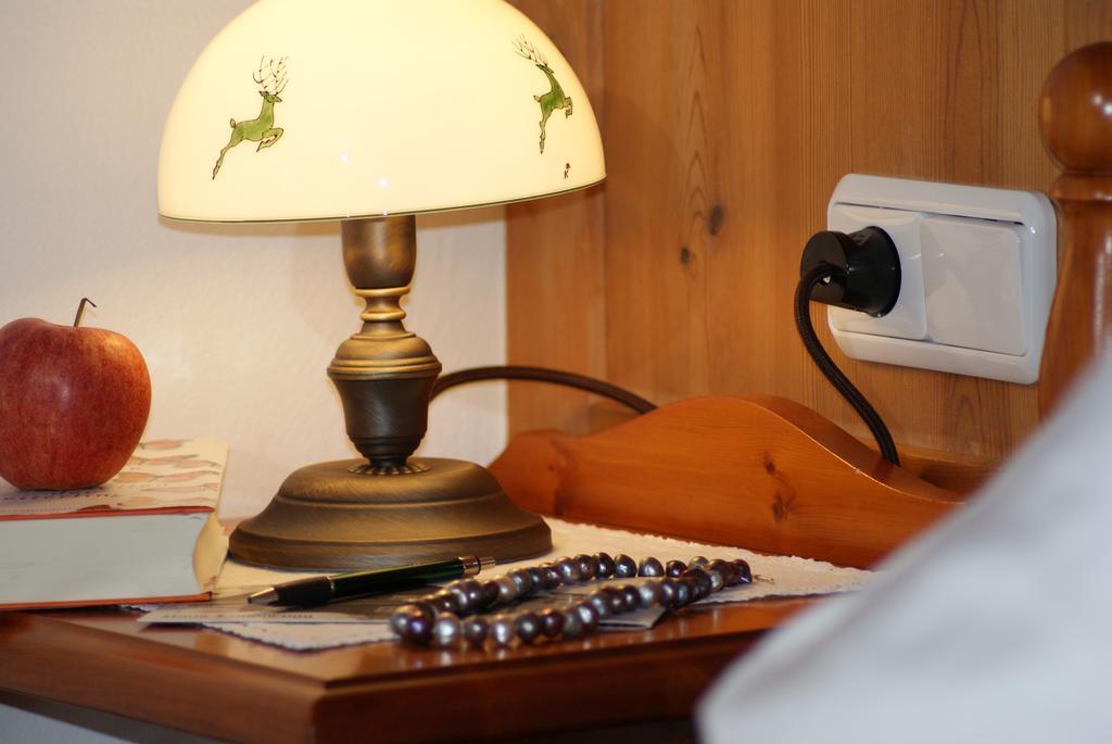 Haus Landbrugg Apartman Lech am Arlberg Szoba fotó